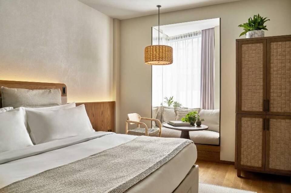 1 Hotel Mayfair 3