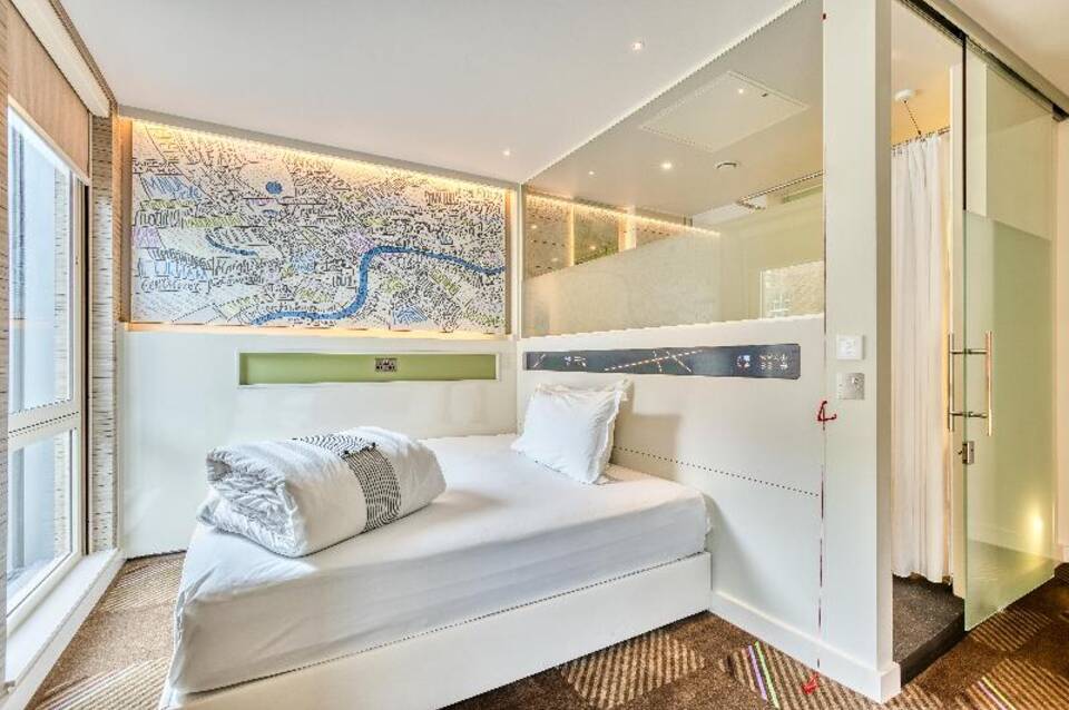 hub by Premier Inn London Soho 4