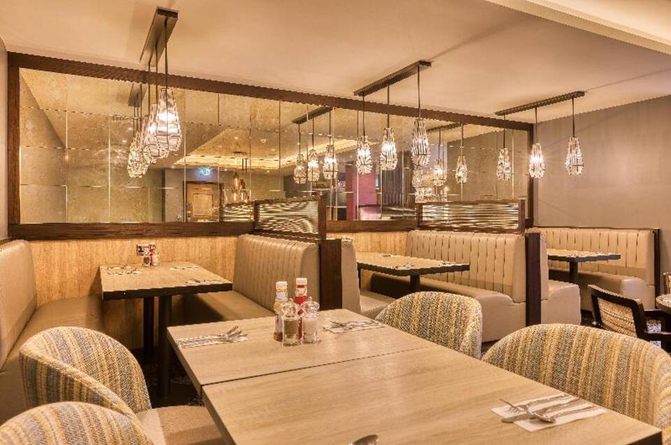 Premier Inn London Tooting Hotel 2