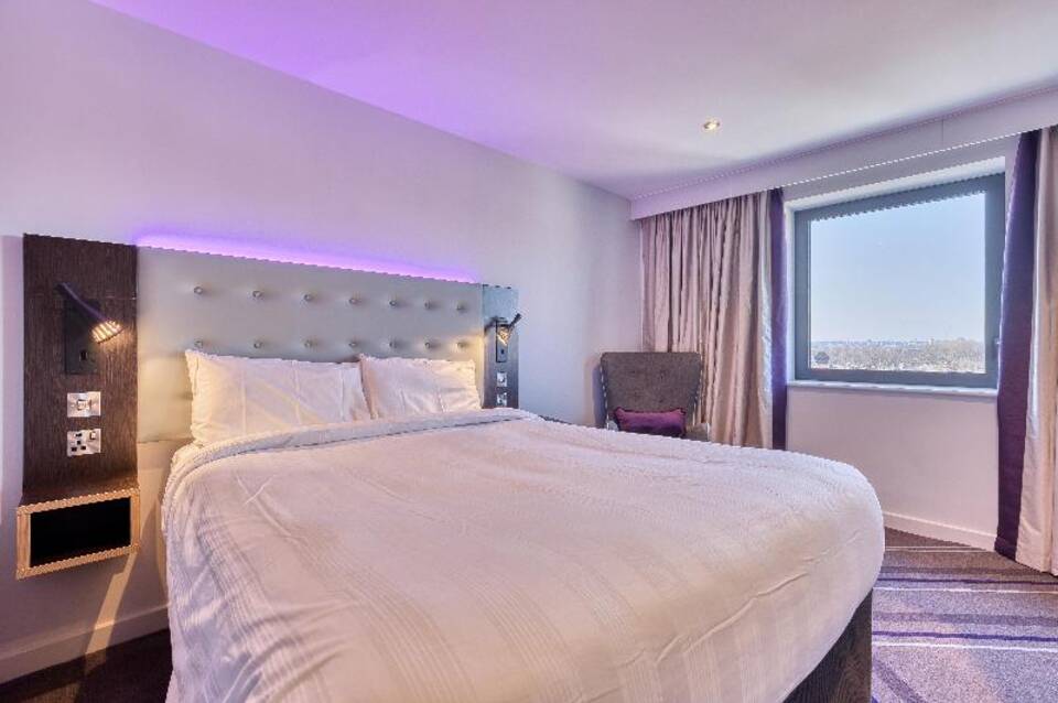 Premier Inn London Tooting Hotel 5