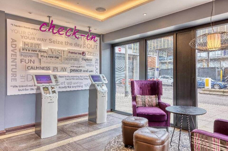 Premier Inn London Uxbridge Town Centre 3