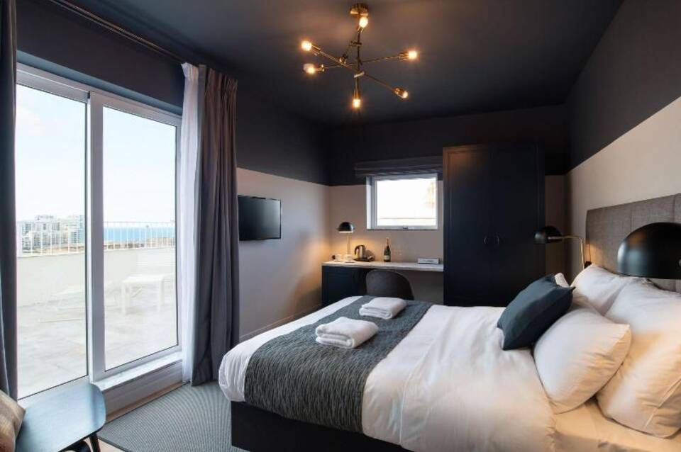 The Barrister Hotel 1