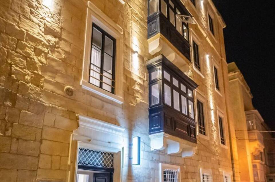The Barrister Hotel 4