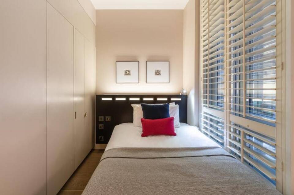 The Resident Soho 4