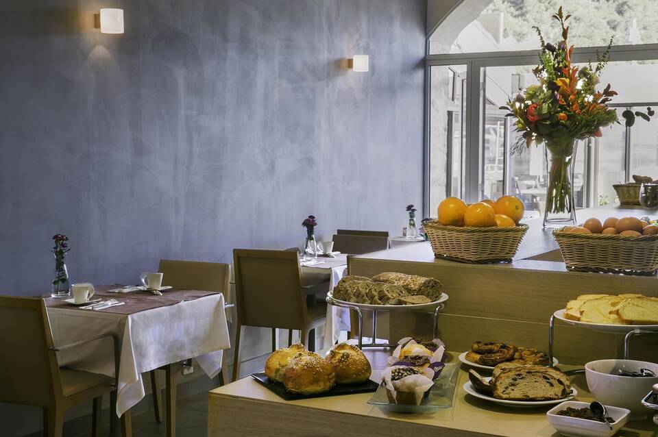 Best Western Hôtel Du Roy d’Aragon 5