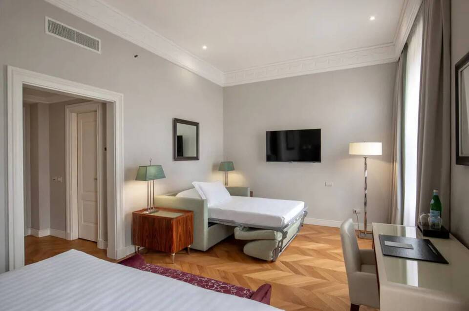 Rose Garden Palace by Omnia Hotels 5