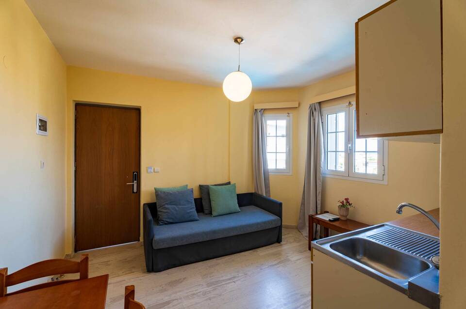 Dimitra Hotel & Apartments 4