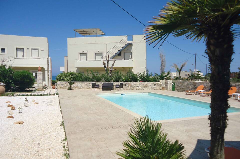 Almyra Apartments 1