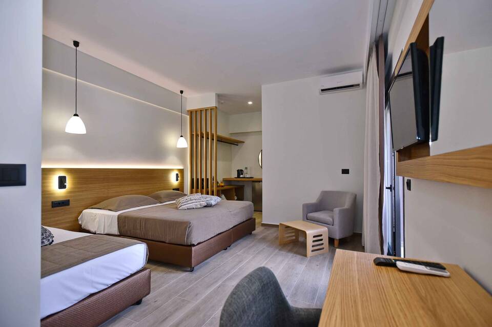 Dionisos Hotel 4
