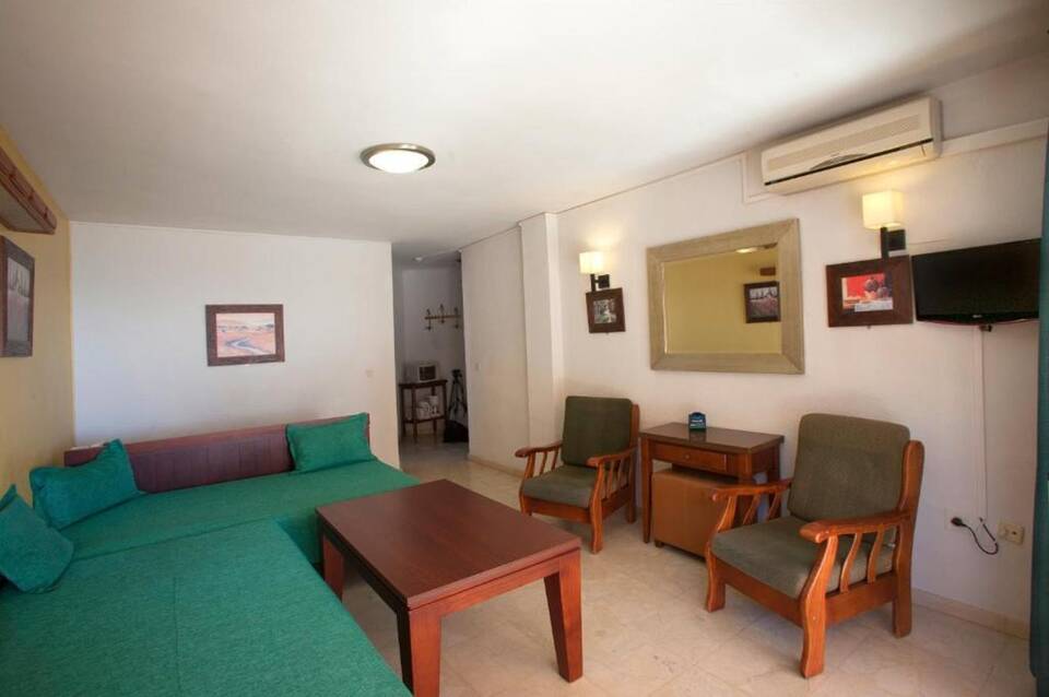 Apartamentos Jabega 4