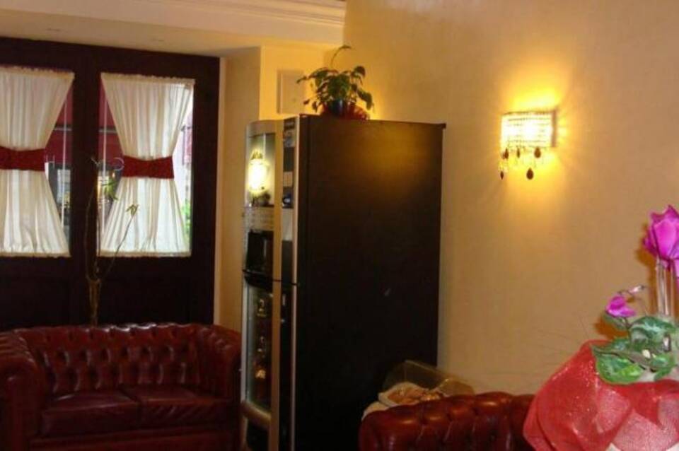 Hotel Dina 3