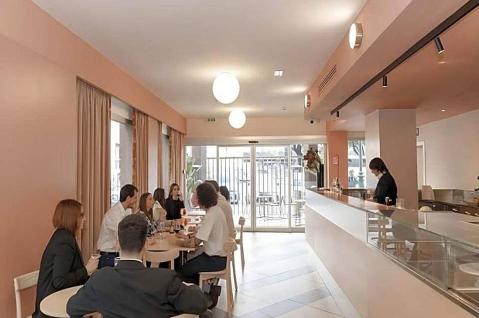 Moderno Hotel Roma 4