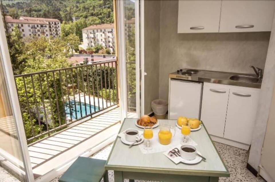 Hôtel HR 1