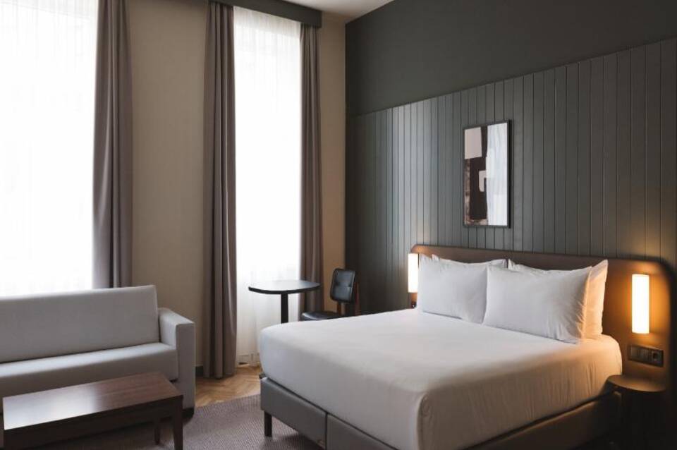The Honest Budapest By Chic & Basic 1