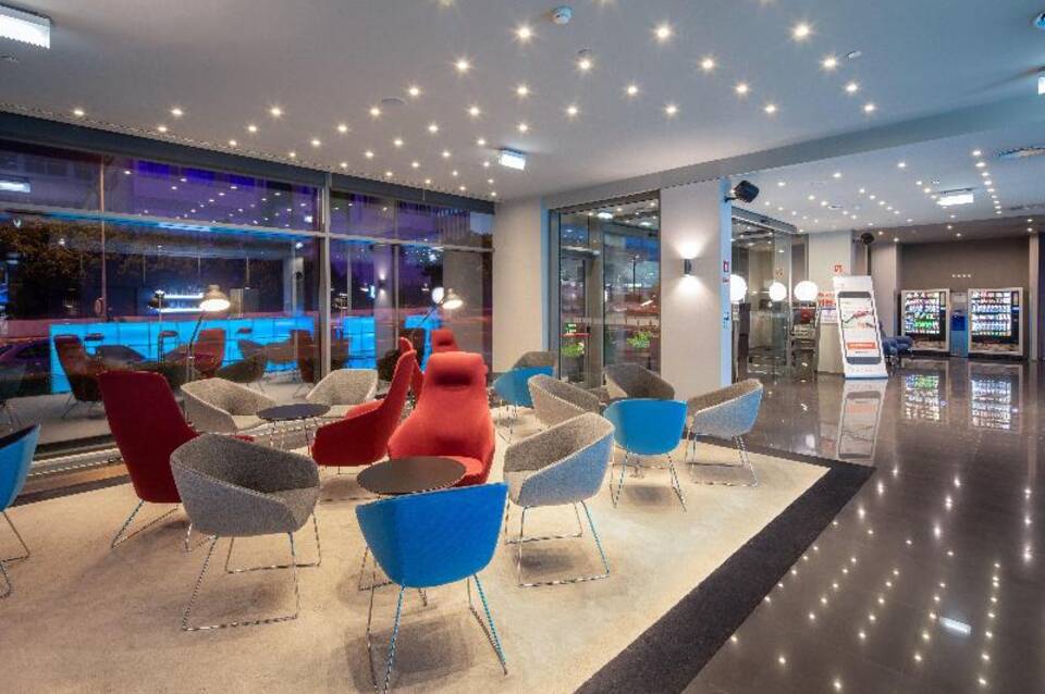 Holiday Inn Express Lisbon  Alfragide 3