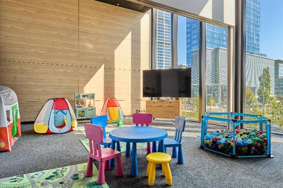 Crowne Plaza Warsaw - The HUB 4