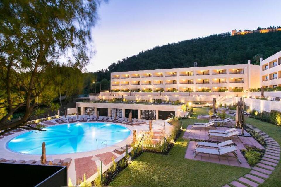 Four Points by Sheraton Sesimbra 2