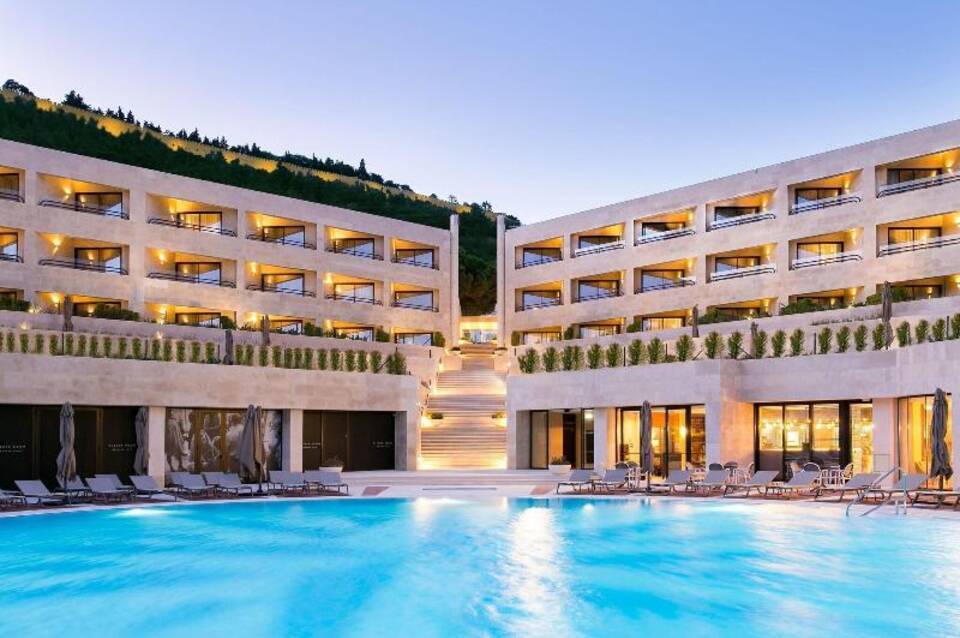 Four Points by Sheraton Sesimbra 4