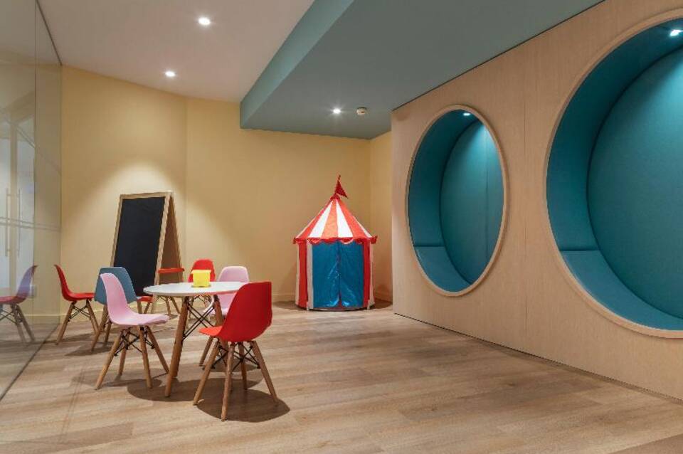 Crowne Plaza Caparica Lisbon 4