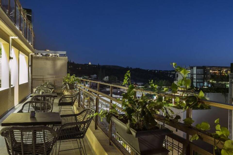 Royalty Hotel Athens 2