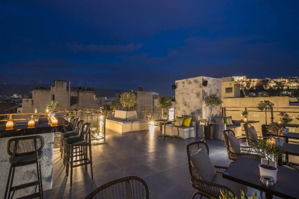Royalty Hotel Athens 3