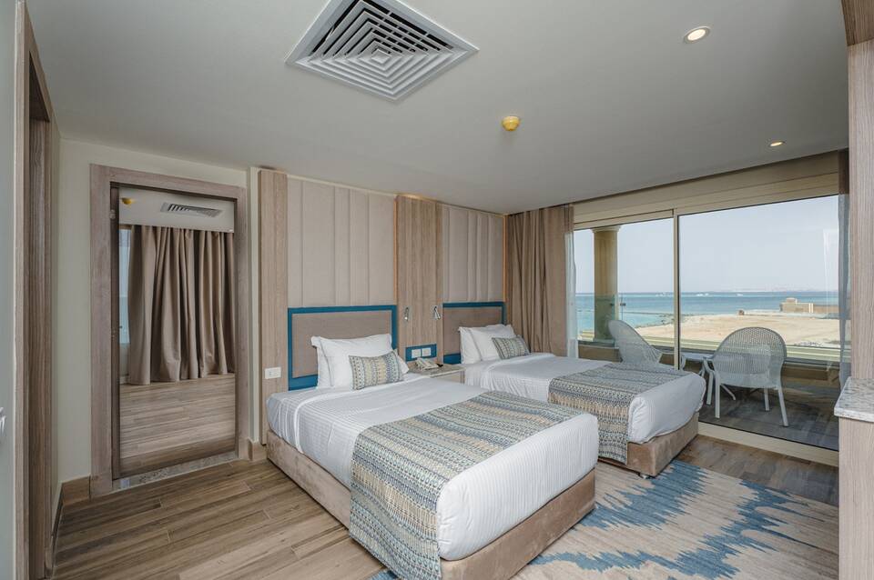 Titanic Pearl 5