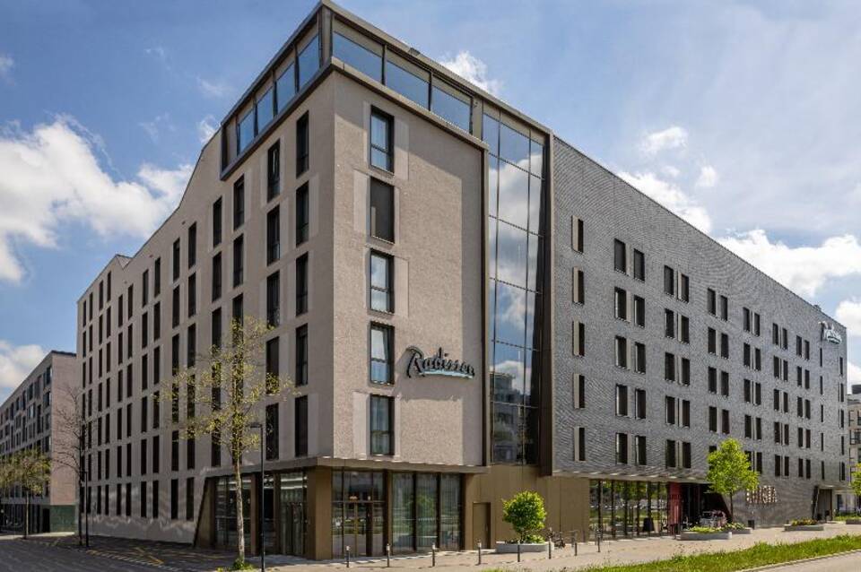 Radisson Hotel & Suites Zurich 1