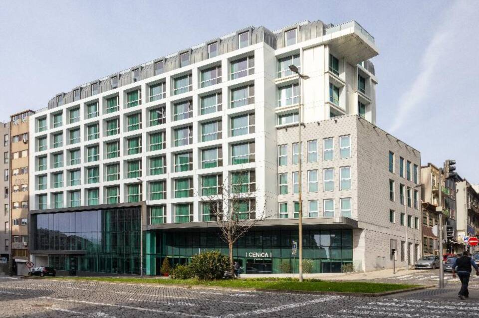 Cenica Porto Hotel, Curio Collection by Hilton 3