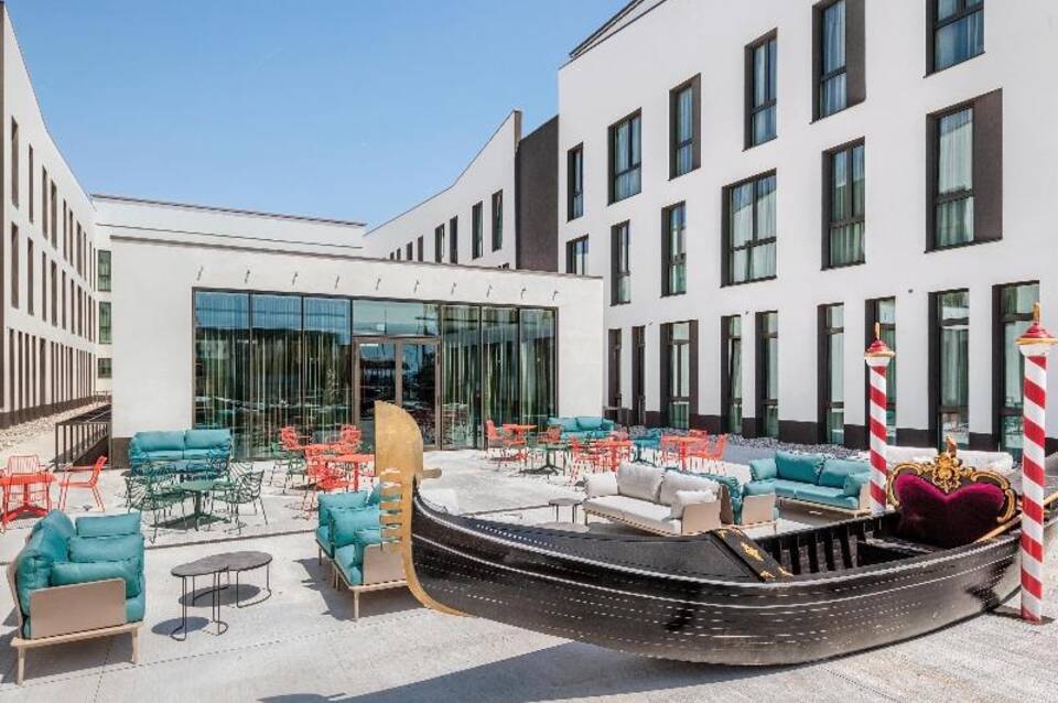 Hampton by Hilton Venice Isola Nuova 5