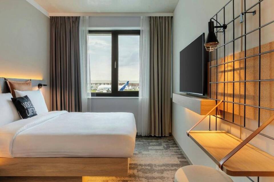 Moxy Hamburg - Finkenwerder 1