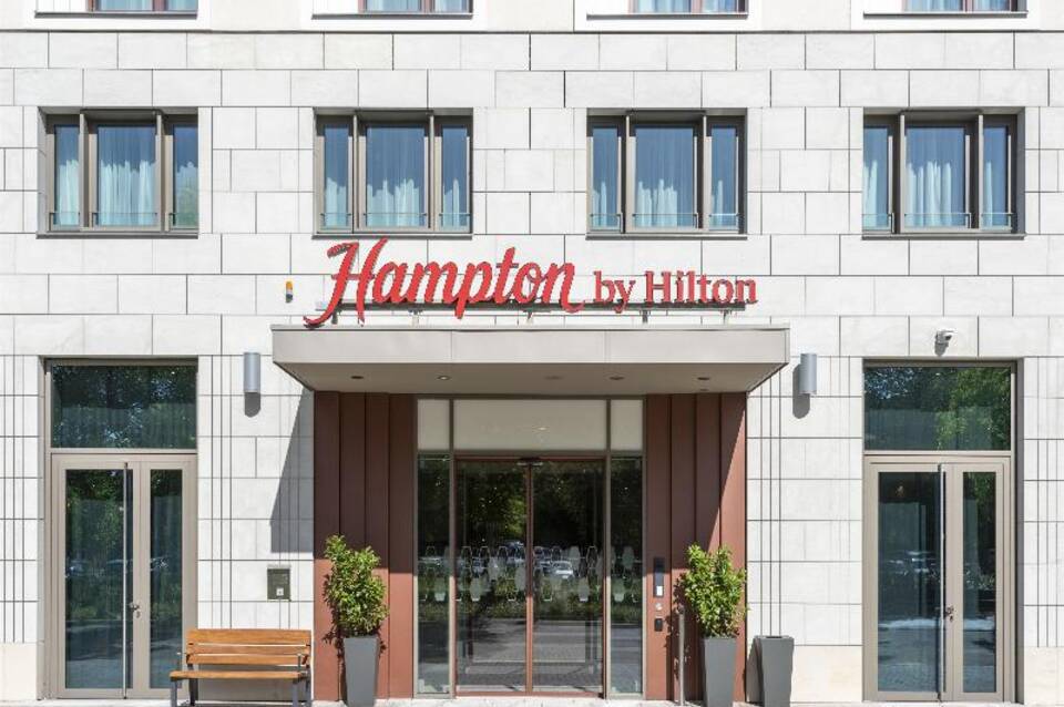 Hampton by Hilton Dresden City Centre 1
