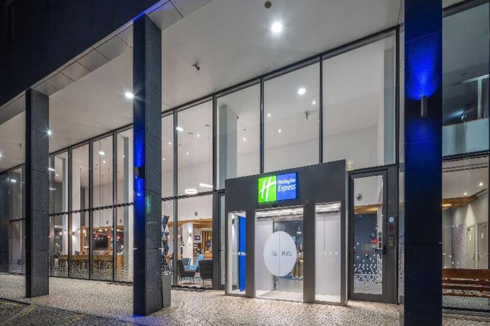 Holiday Inn Express Porto Exponor 3