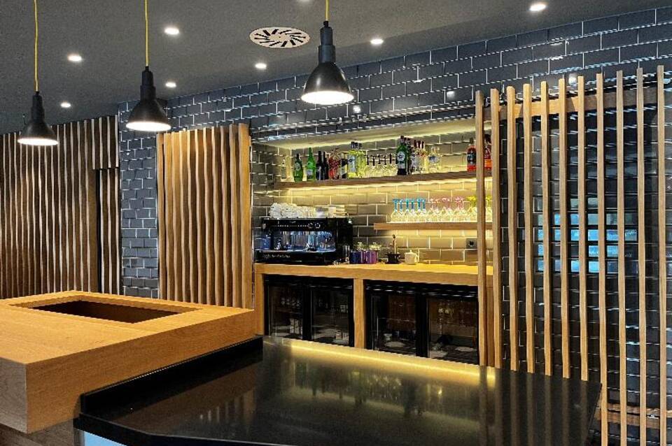 Holiday Inn Express Bilbao 5