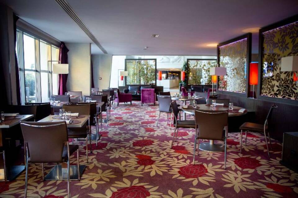Clarion Paris CDG Airport 3