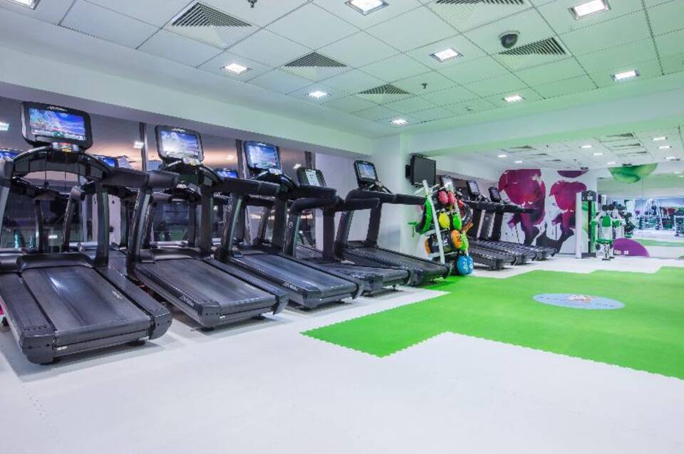 Park Inn by Radisson Bucharest Hotel & Residence 5