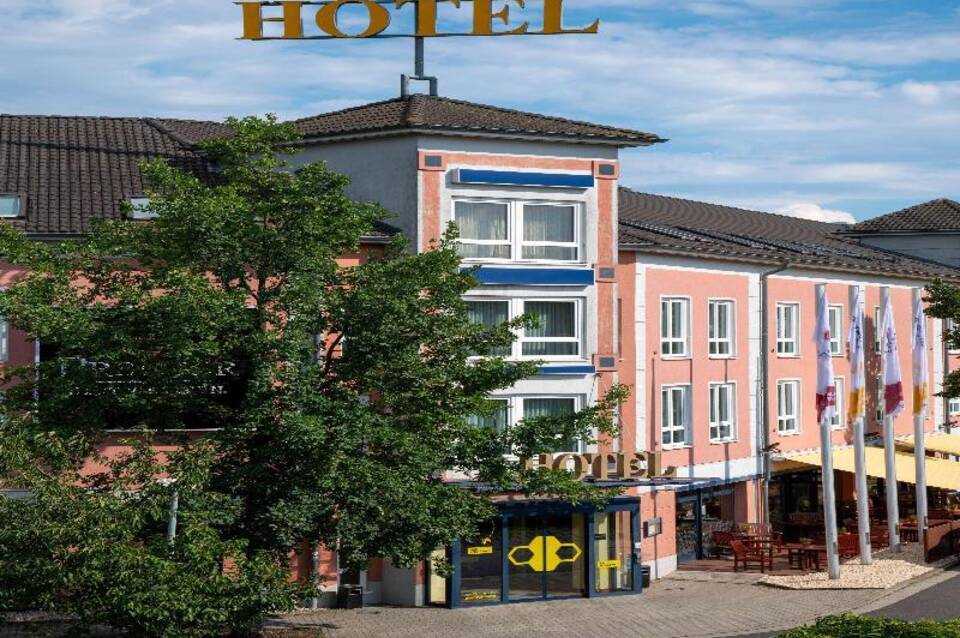 Best Western Premier Airporthotel Berlin 2