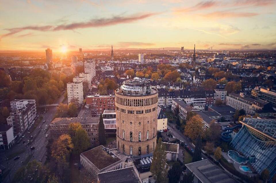 Wasserturm Hotel Cologne, Curio Collection by Hilton 2