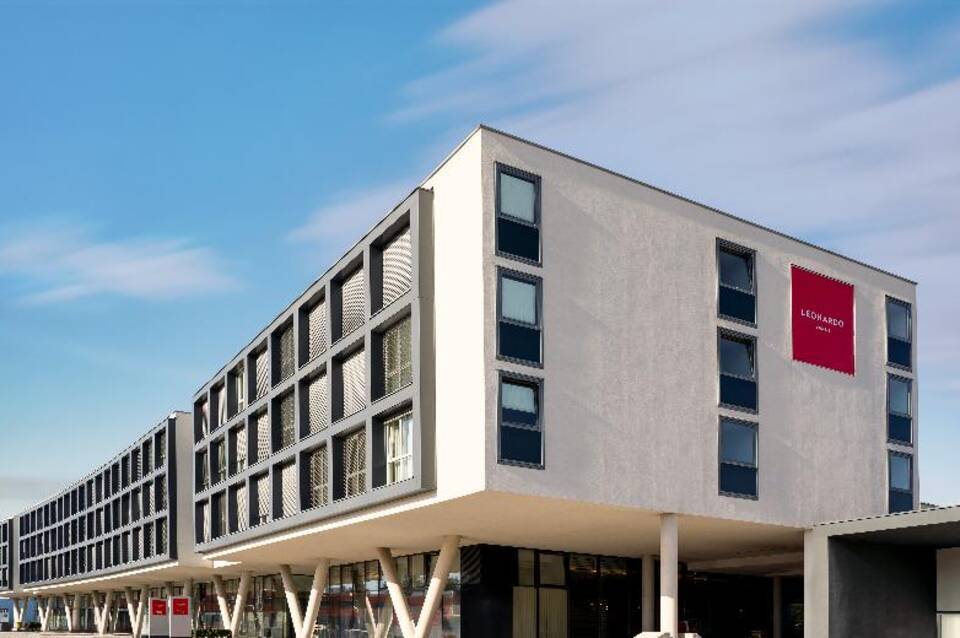Leonardo Hotel Salzburg Airport 2