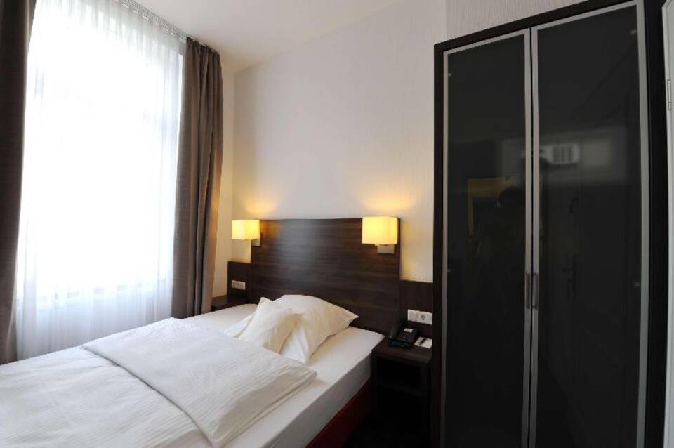 Best Western Hotel Kaiserhof 4