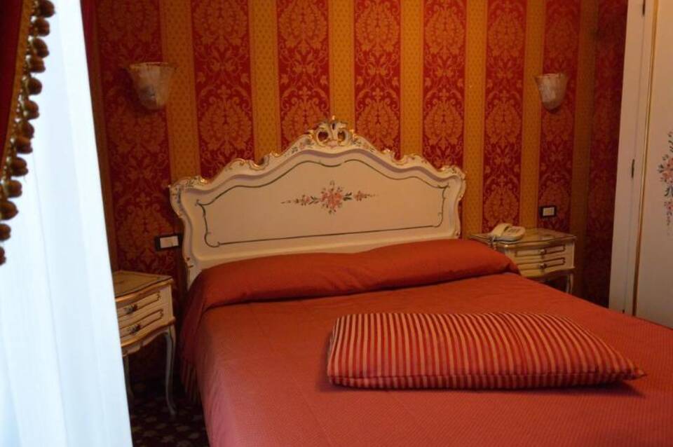 Hotel Belle Arti Venice 5
