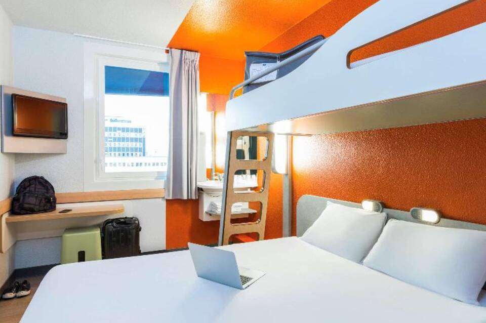 ibis budget Paris Porte de Montmartre 5