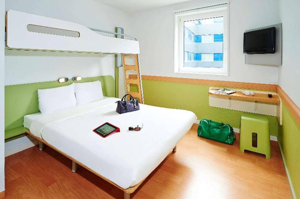 ibis budget Zurich City West 2