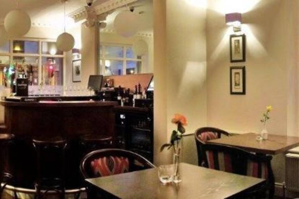 Phoenix Park Hotel 2