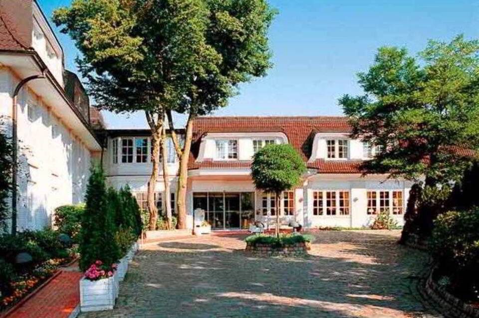 Courtyard Hamburg Airport Hotel 1
