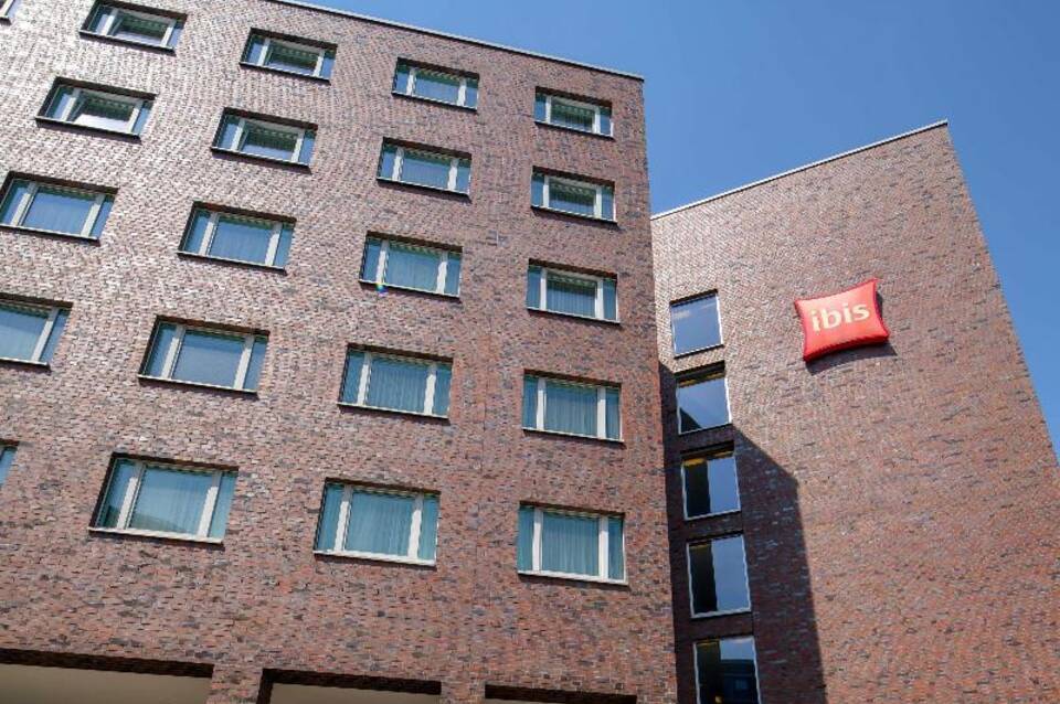ibis Hamburg Alsterring 1