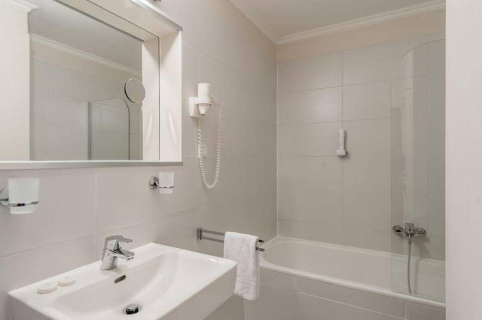 Wolf-Dietrich Apartments 1