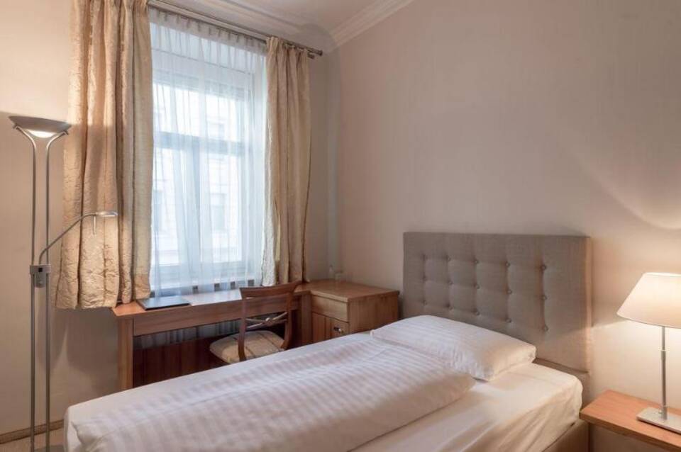 Wolf-Dietrich Apartments 3