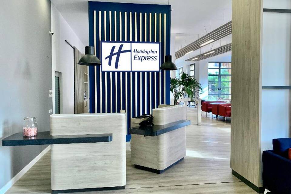 Holiday Inn Express Valencia-Ciudad Las Ciencias 5