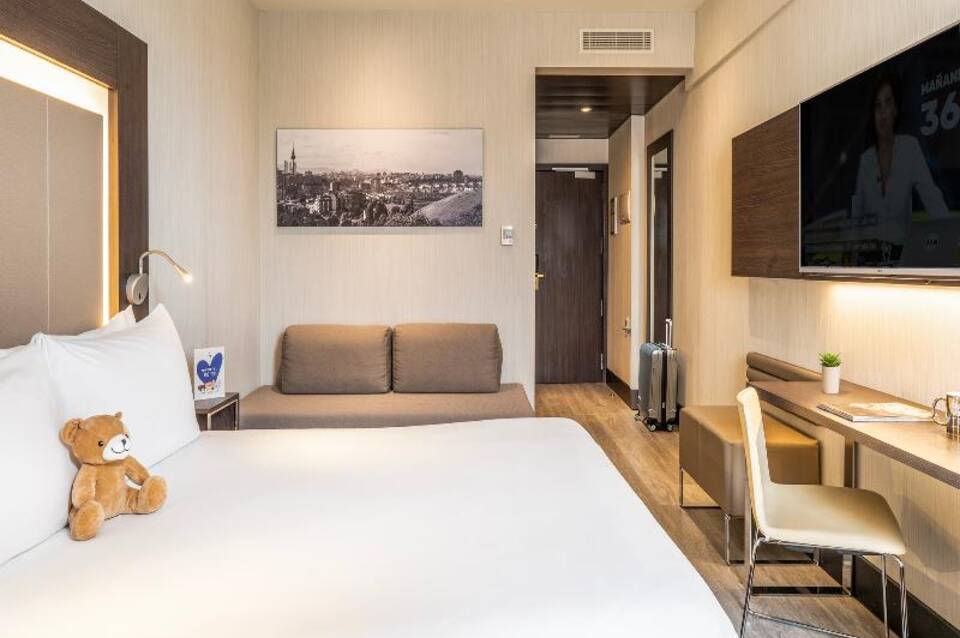 Novotel Madrid Center 3