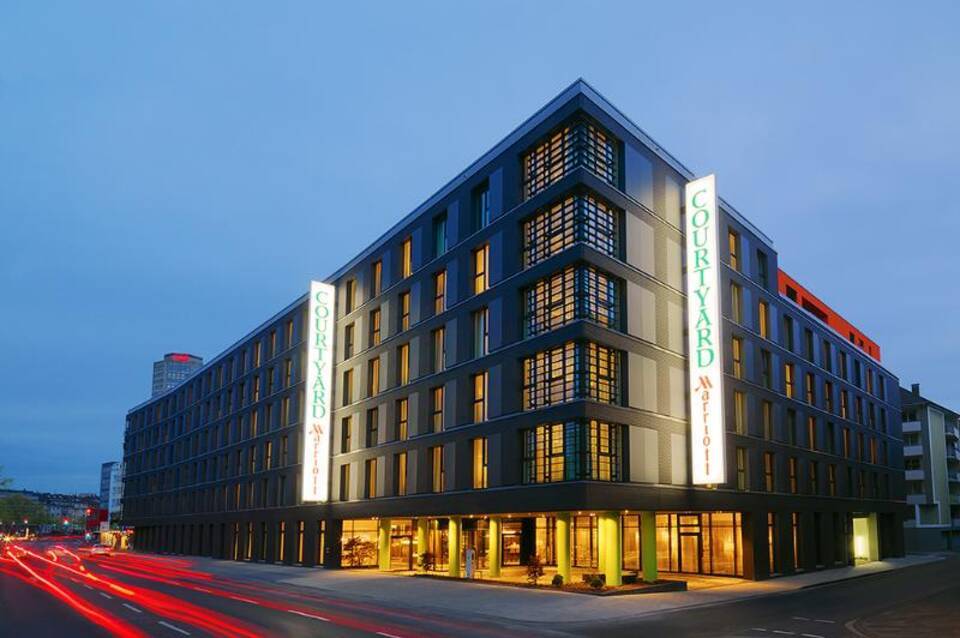 Courtyard Cologne 2